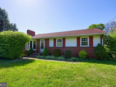 2422 New Holland Pike, Lancaster, PA, 17601