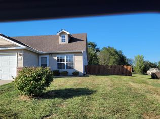 1527 Champion Dr, Pleasant Hill, MO 64080