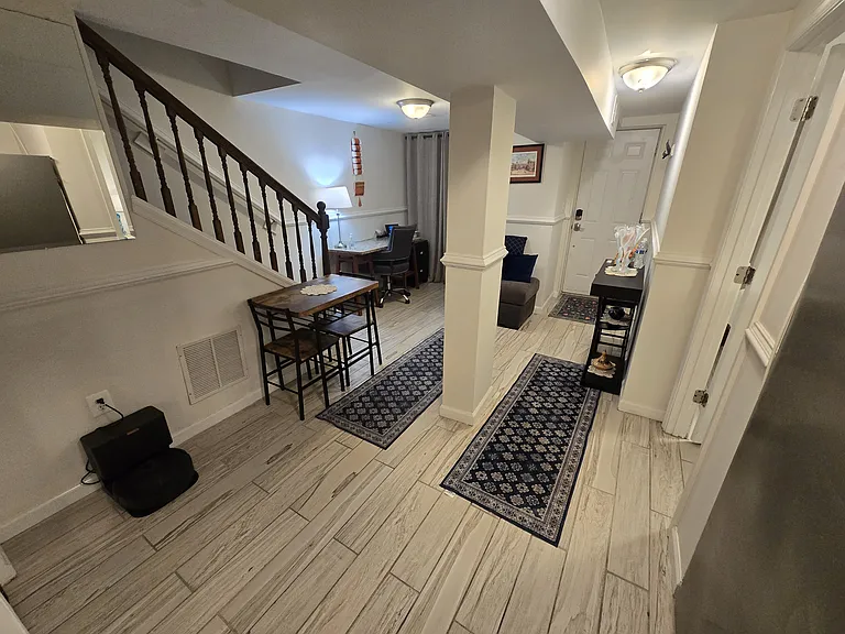 619 Irving St NW — Photo 9
