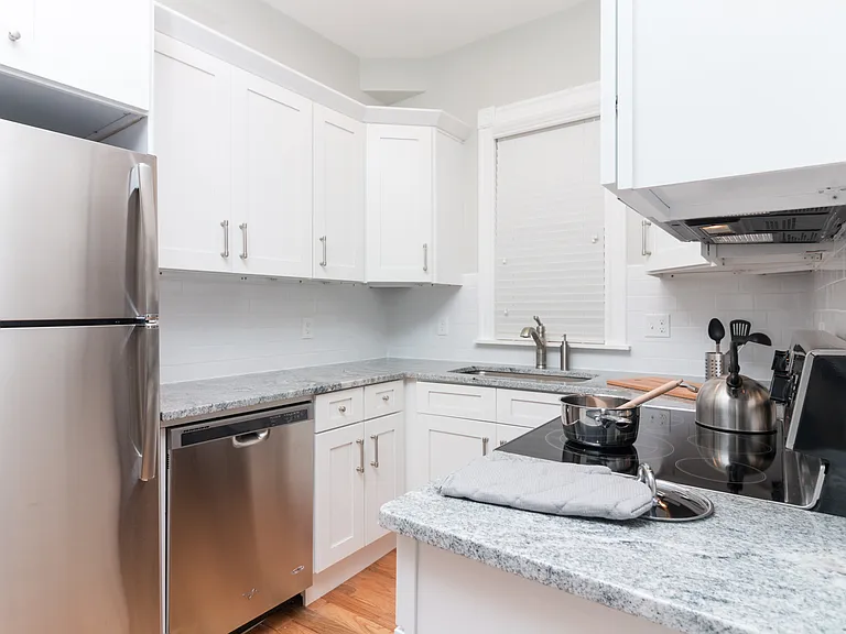 155 Trenton St #3 — Photo 10