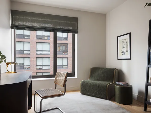 428 West 19th Street image 8 of 17