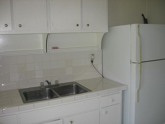 4th image of 11205 NE 10th Ave
