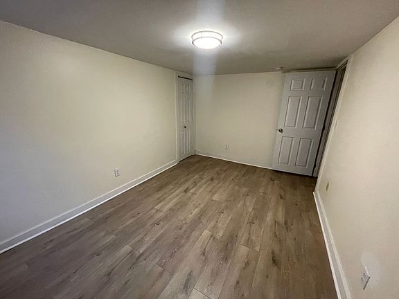 5th image of 54 Longwood Ave #11