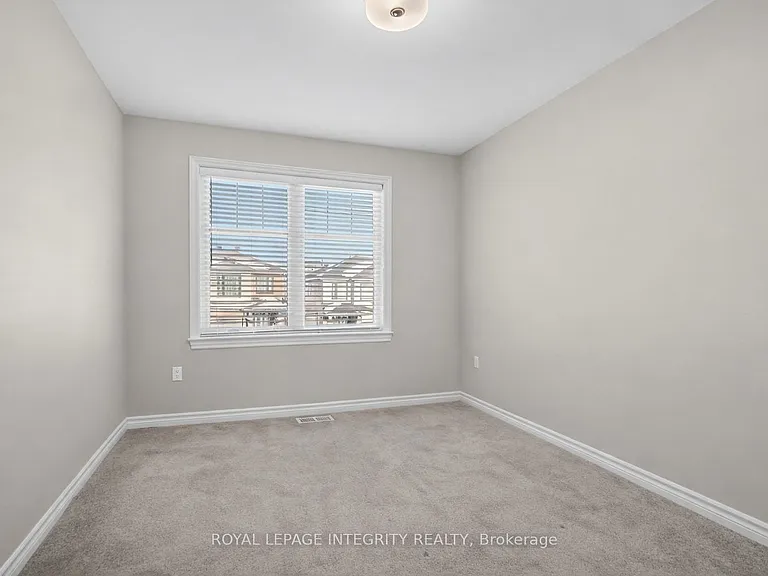 165 Angelonia Cres — Photo 20