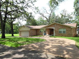 112 Leland Dr, Athens, TX 75751