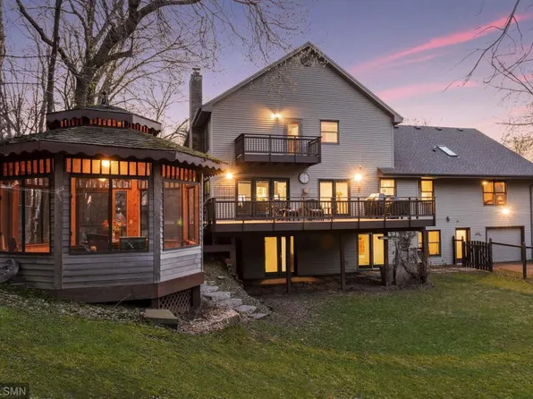 4885 Highcrest Dr, Excelsior, MN 55331