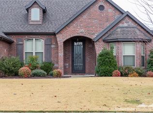 3658 N Jules Verne Ave, Fayetteville, AR 72704