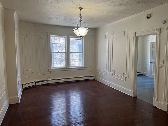 4th image of 44 Benkard Ave Floor 2