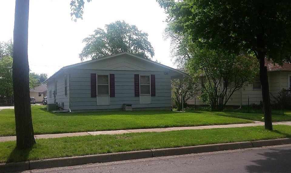 1st image of 136 21st Ave N