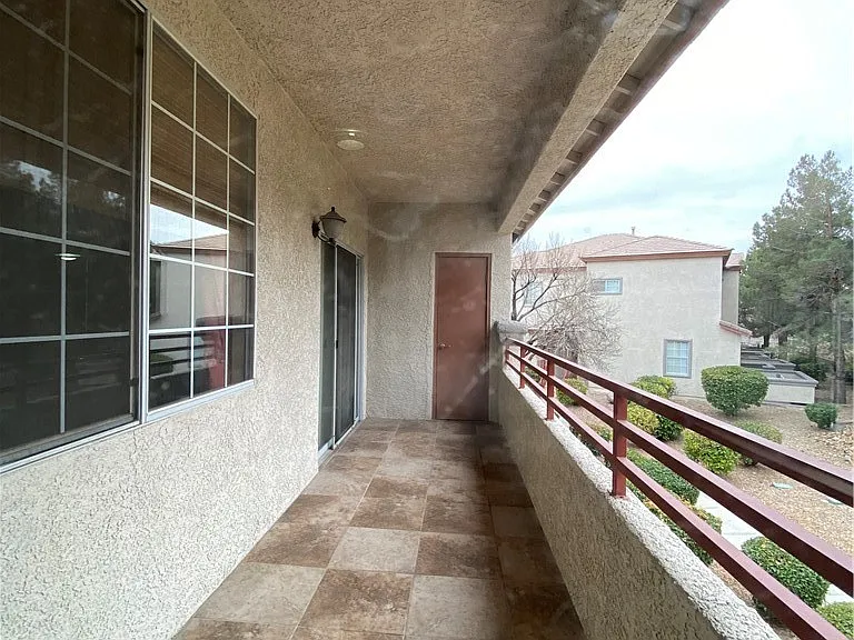 10224 Penrith Ave #204 — Photo 3