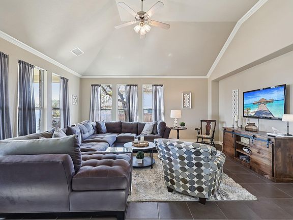 2nd image of 3321 Cortes Pl