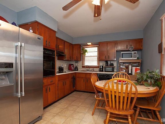4th image of 2412 Kathleen Ave
