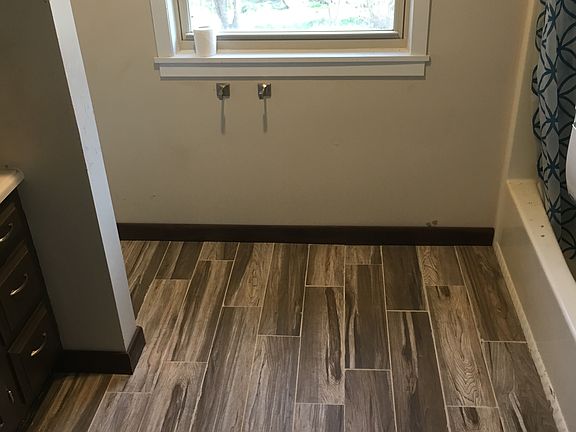 2nd image of 10067 E 550 N