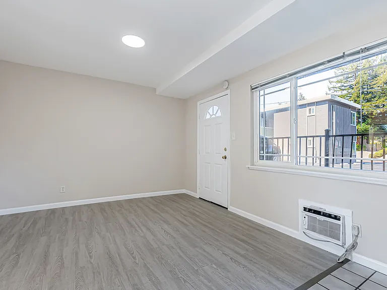 1180 Saranap Ave #1 — Photo 6