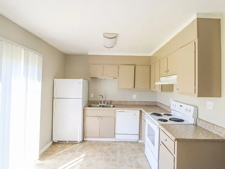 20609 Elkton Rd — Photo 5