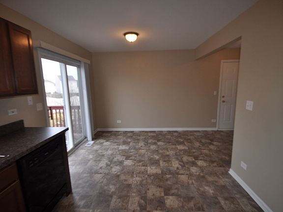 3rd image of 318 E Camden Ln