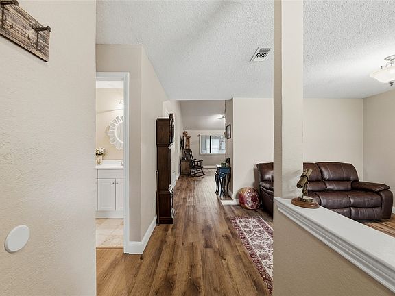 5th image of 3824 Horizon Dr