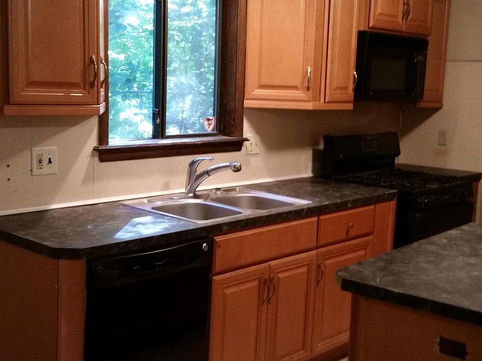 1st image of 9265 Westwood Dr