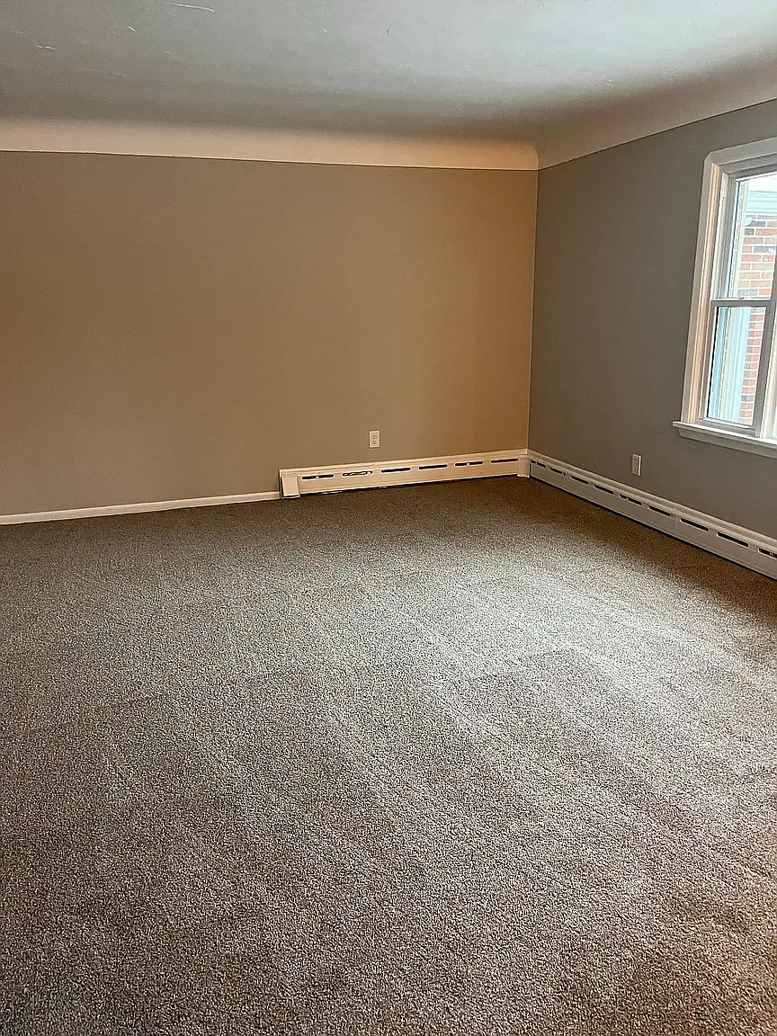 3 bed, 1.5 bath, 1425 sqft, $2,250 — Photo 4