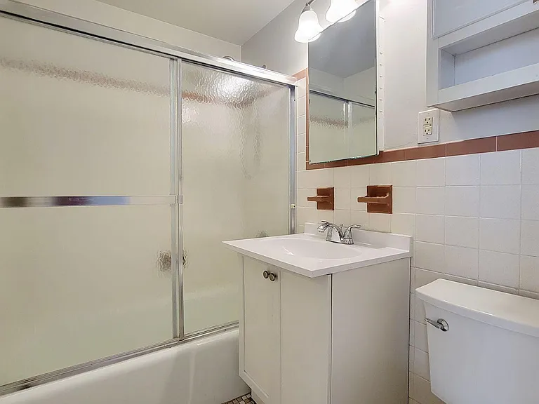 515 Anderson Ave #6A — Photo 9