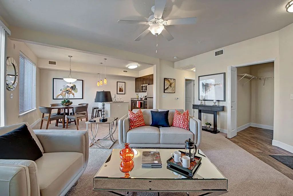 Vista View — Photo 1