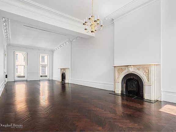 2nd image of 152 Lafayette Ave
