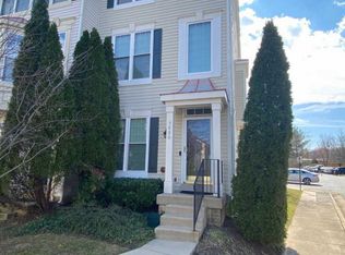 5866 Summers Grove Rd, Alexandria, VA 22304