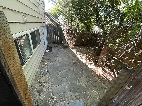 4th image of 298 W Hersey St #3