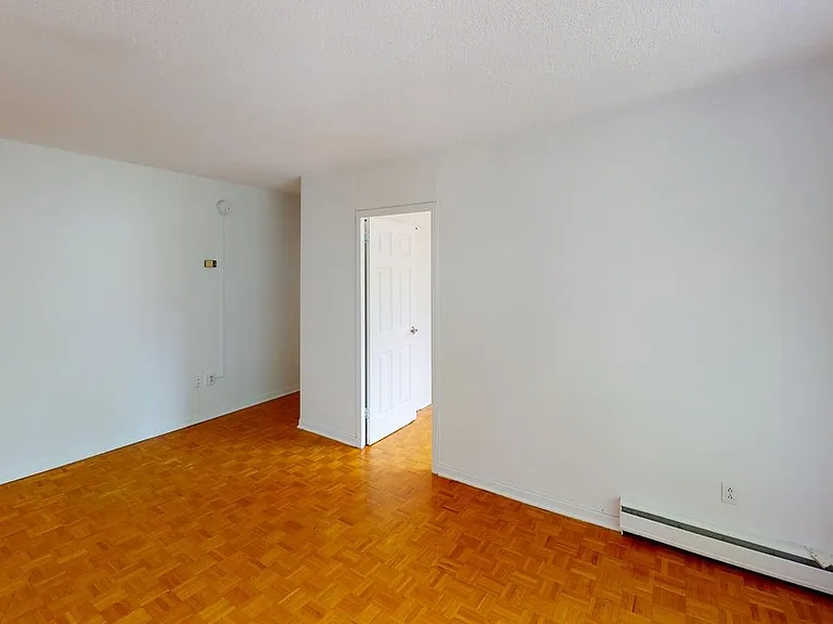 5713 Victoria Rd #507 — Photo 11