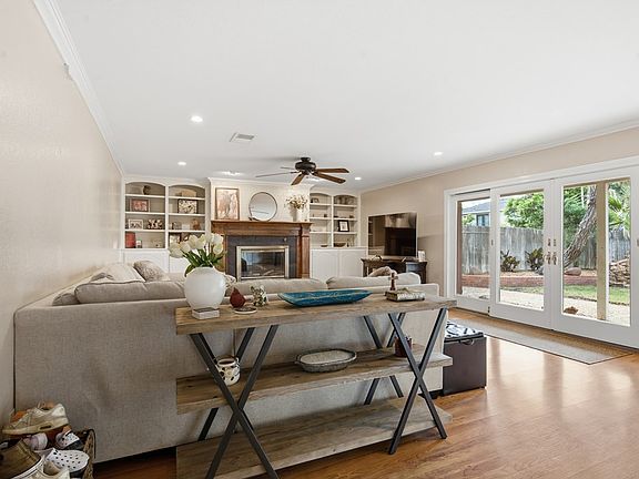 4th image of 3204 Boyd Ave
