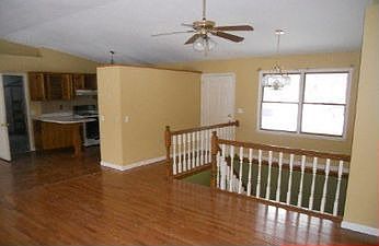 3rd image of 109 Heritage Trl