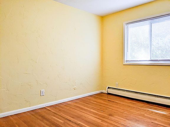 2nd image of 748 Tatum St APT 8