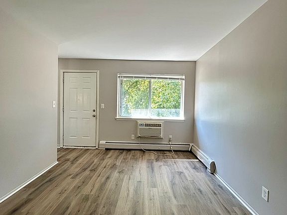 3rd image of 1770 Saint Johns Blvd APT 5