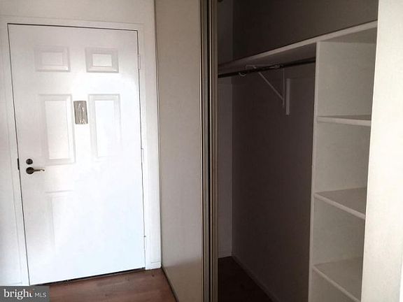 3rd image of 15115 Interlachen Dr Building 3-U1