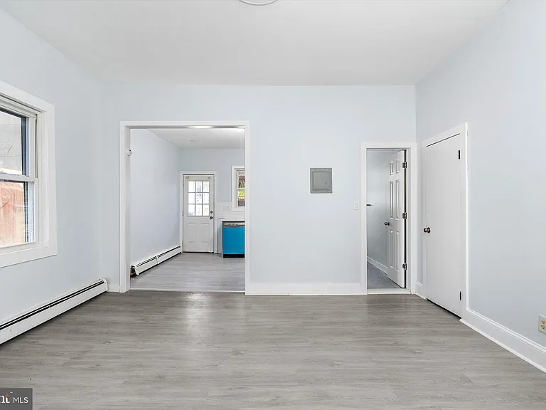 10 Lytle St #1 — Photo 14
