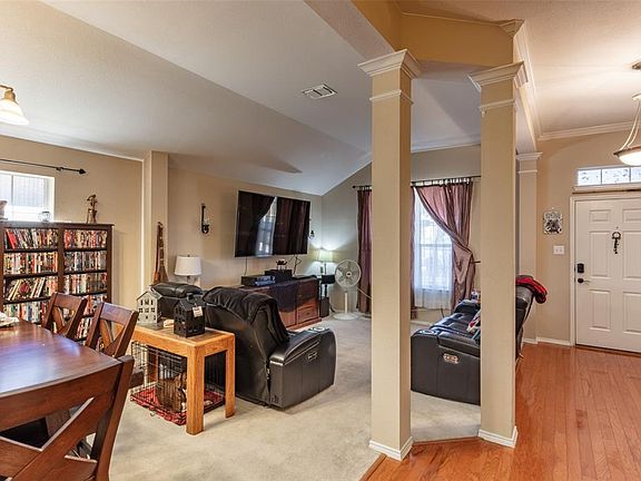 4th image of 5928 Westgate Dr