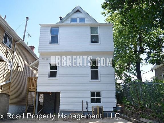 2nd image of 1700 West St