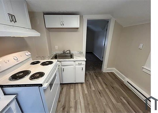 4th image of 102 Rush St
