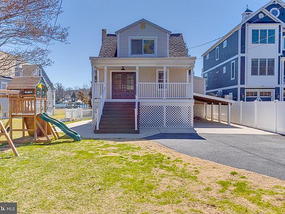 2nd image of 3809 Clarks Point Rd