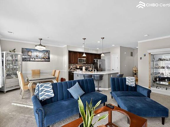 Living room, Dining areas - open floor