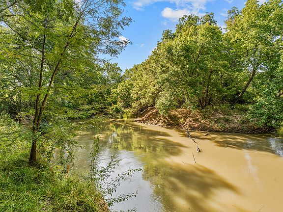 3rd image of 1037 Private Road 4481