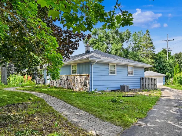 5558 W Donna DRIVE, Brown Deer, WI 53223