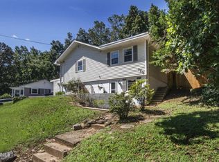 156 Outer Dr, Oak Ridge, TN 37830