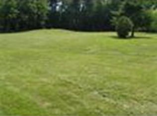 7 Burnshirt Rd, Hubbardston, MA 01452