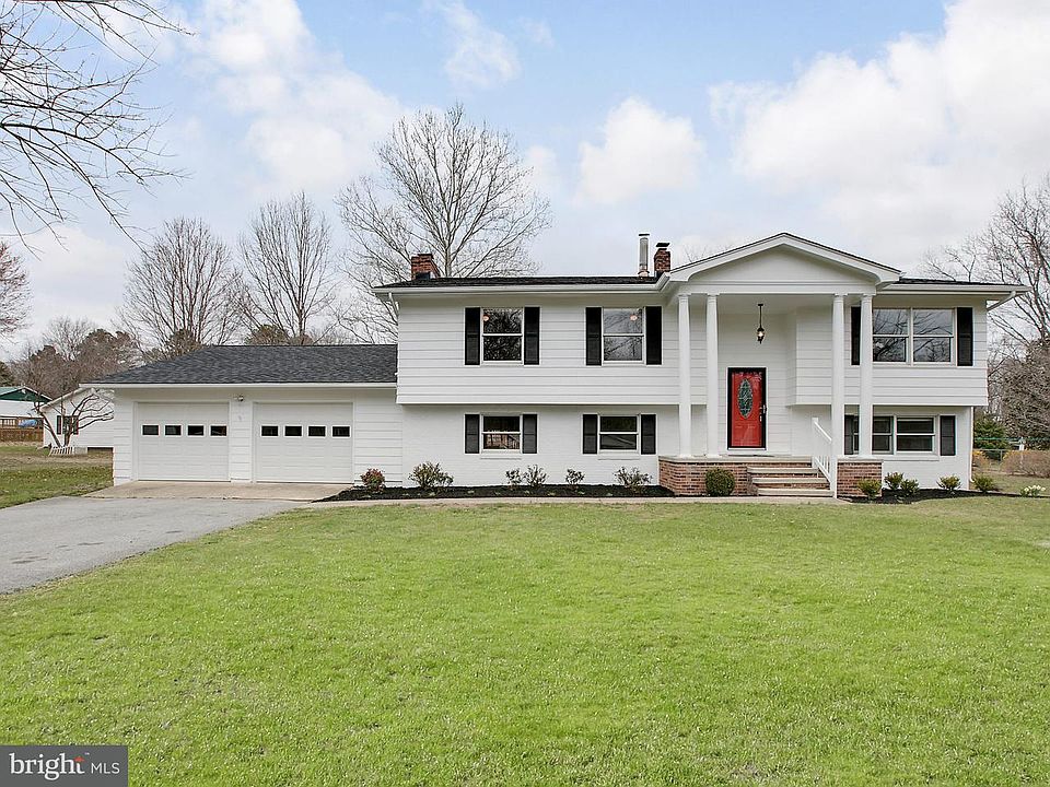 1st image of 44716 Emma Ln