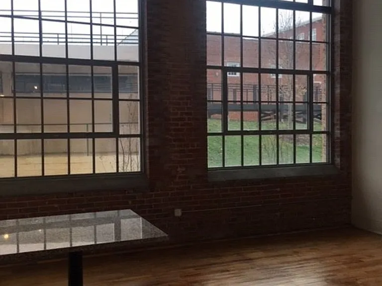 DRAYTON MILLS LOFT APARTMENTS — Photo 18
