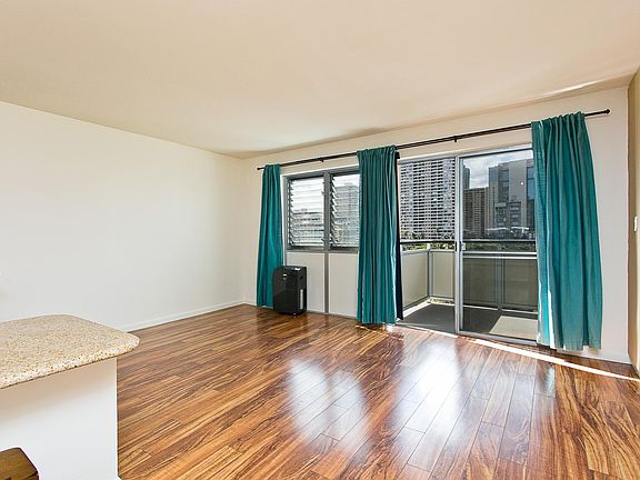 3rd image of 509 University Ave APT 703