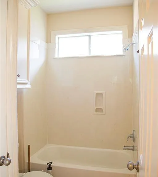 2032 Cork St — Photo 15