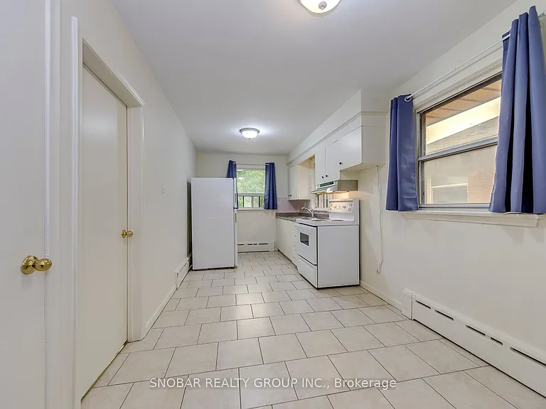 150 Portland St #3 — Photo 8
