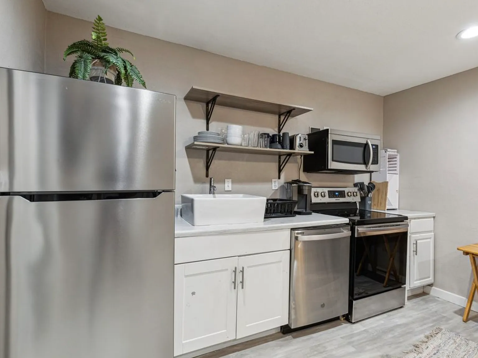 1 bed, $2,500 — Photo 2